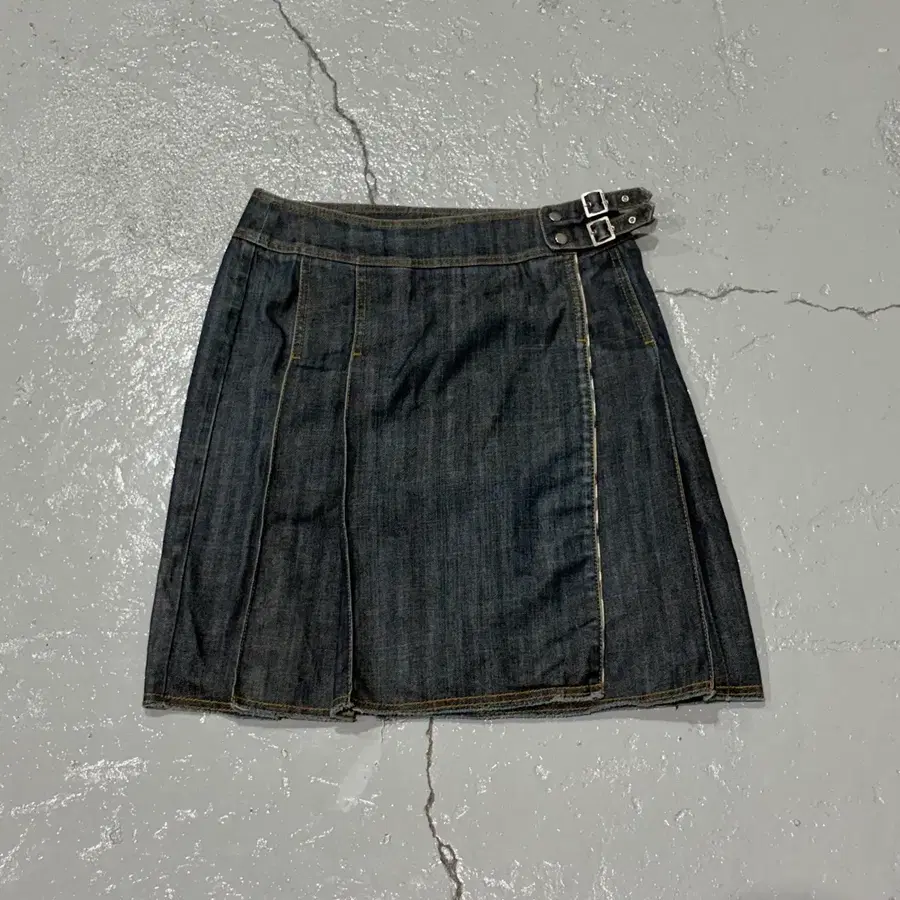 버버리(BURBERRY LONDON) 일본 Y2K 데님 스커트