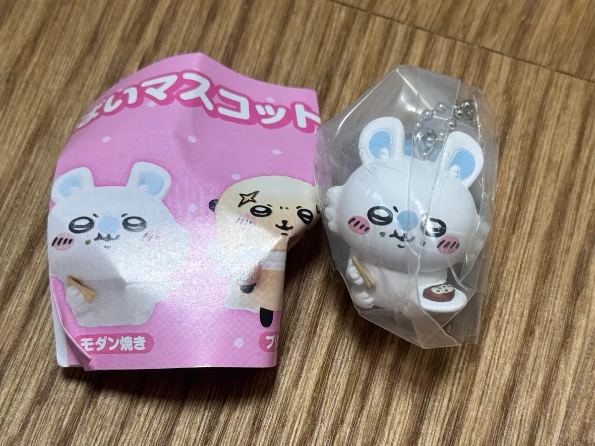 치이카와 타베모노 가챠 모몽가