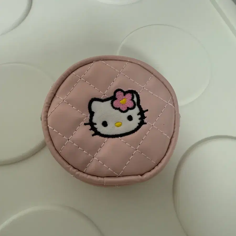 키티 파우치