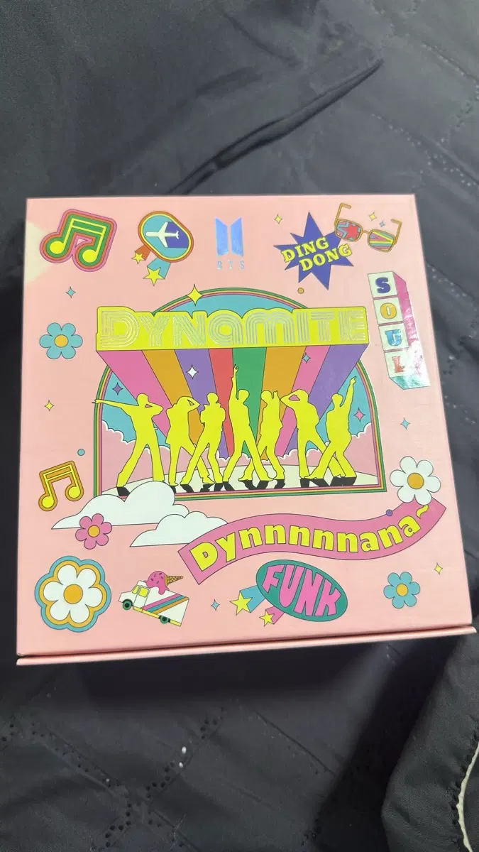 BTS Dynamite 외장 DVD