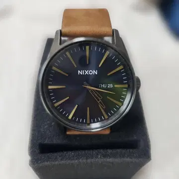 NIXON 더 센트리 남성용 손목시계