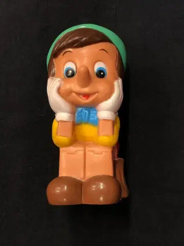미쓰비시 은행 저금통 피노키오 그루터기에 앉아 턱을 괴고 있는 모자 깃털/빨간색 105mm
