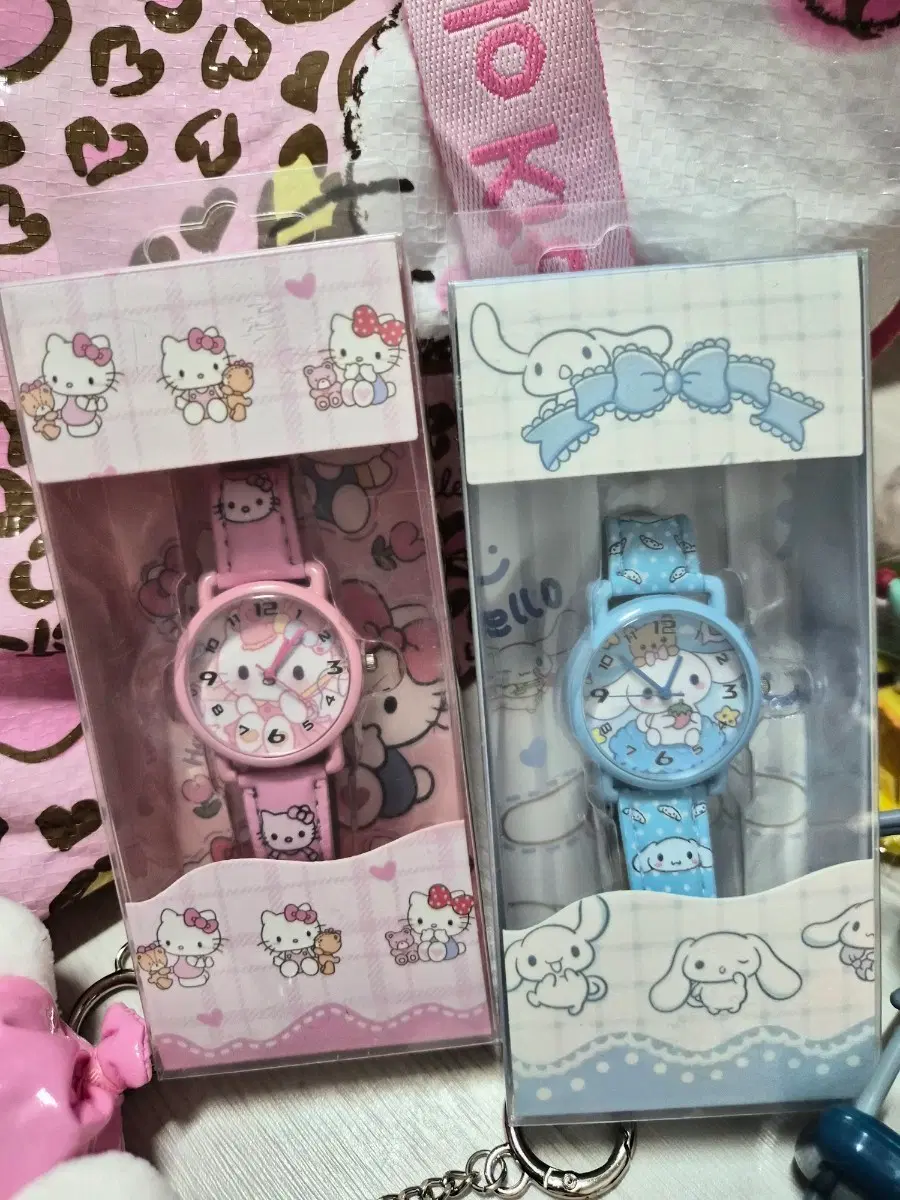 산리오 캐릭터 손목시계 새상품