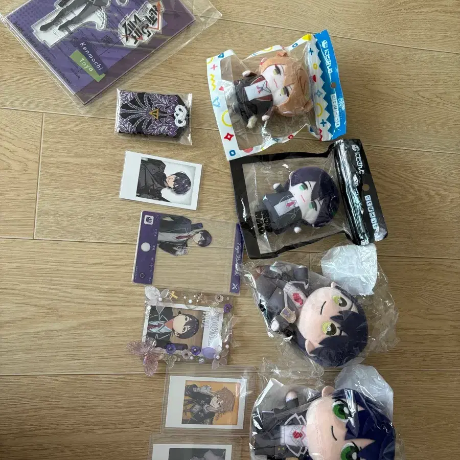 켄모치 토우야 굿즈 일괄 판매합니다
