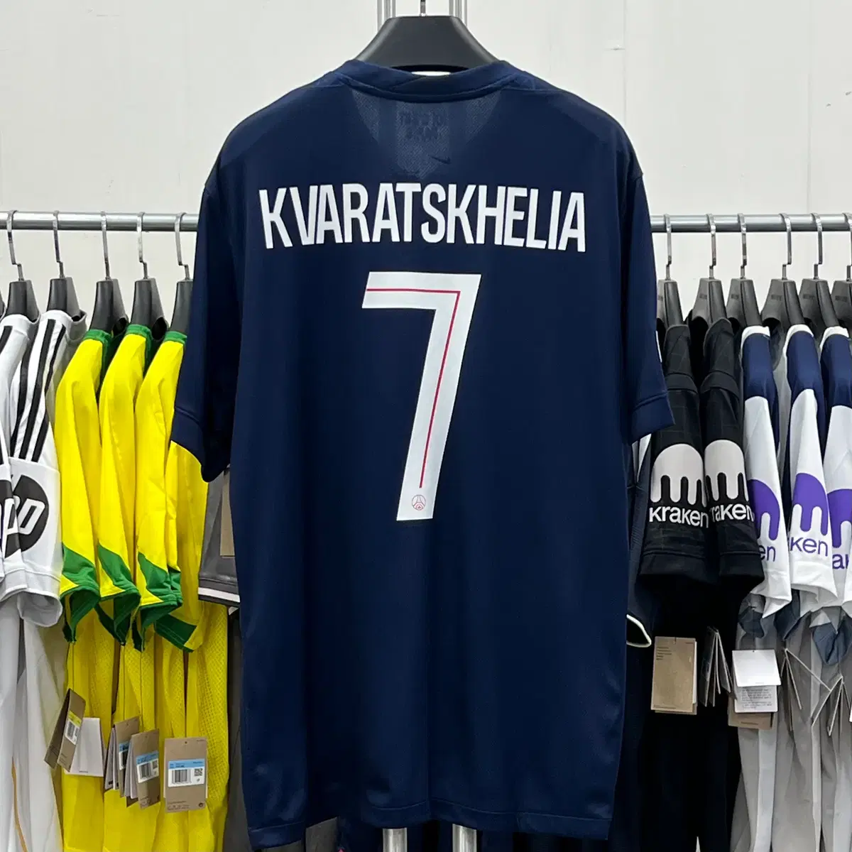 25/26 PSG 파리생제르망 홈 No 7 흐비차 크바라츠 헬리아 유니폼