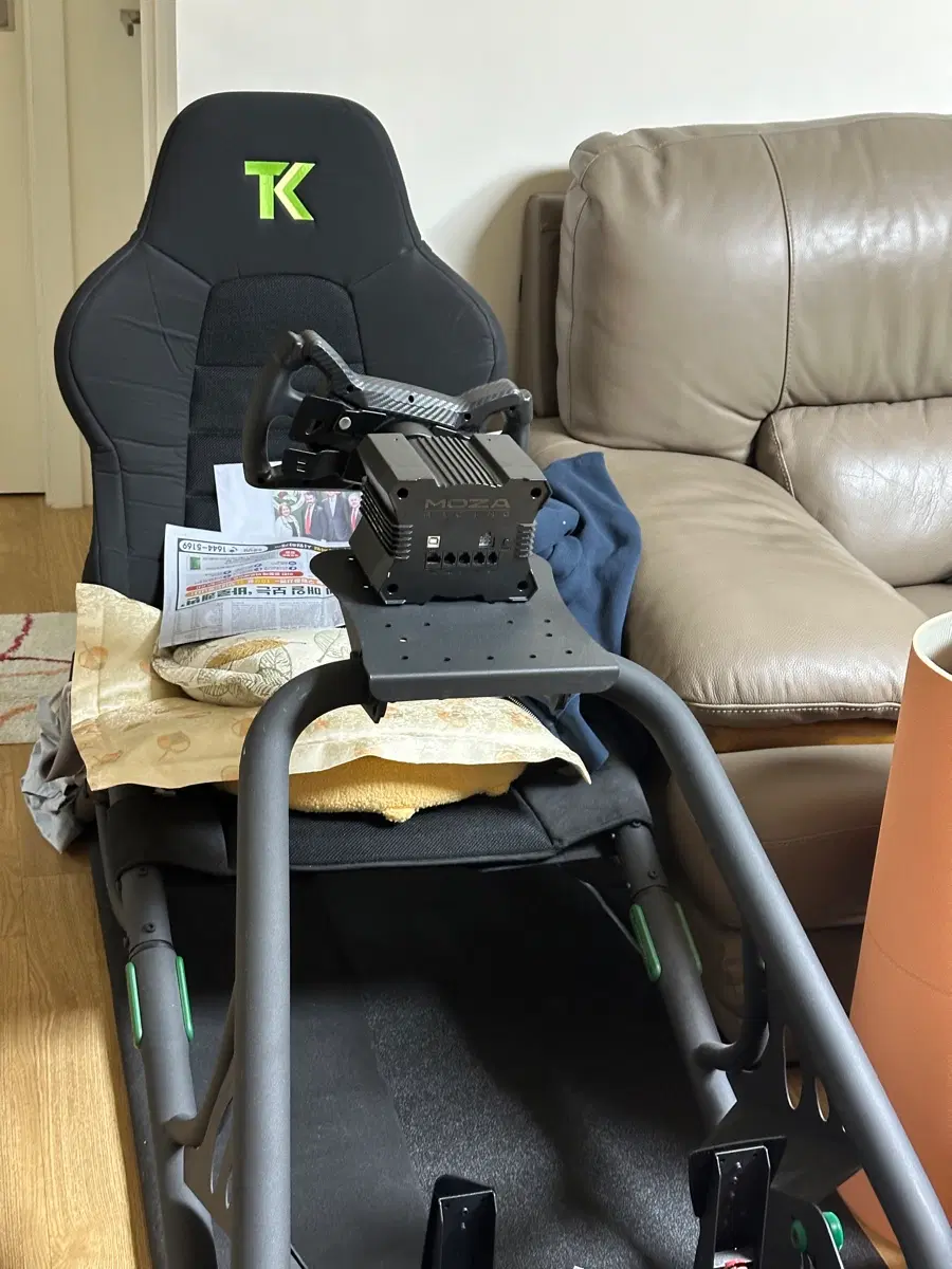 MOZA R9 V3 + KS 핸들 + SRP 페달 + 콕핏 풀세트 판매