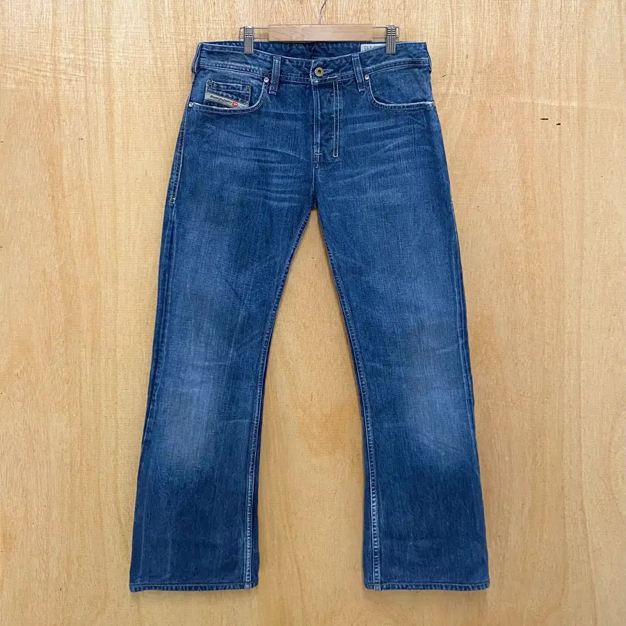 DIESEL zathan boots-cut denim pants 디벨 부츠컷 데님팬츠