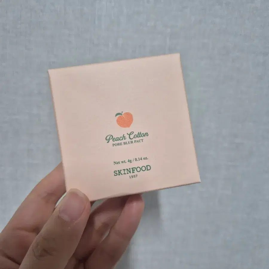 스킨푸드 피치뽀송 포어 블러 파우더 팩트
