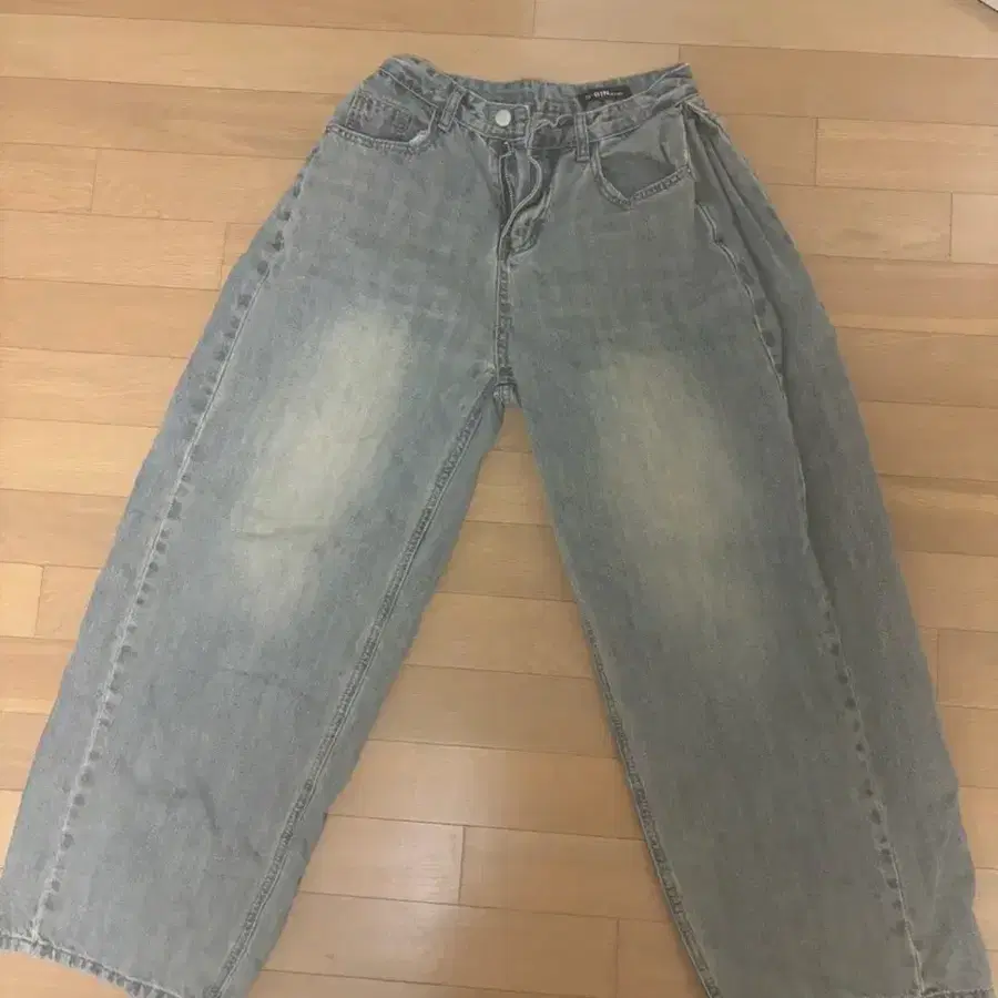 슈가파우더 핀턱 데님
