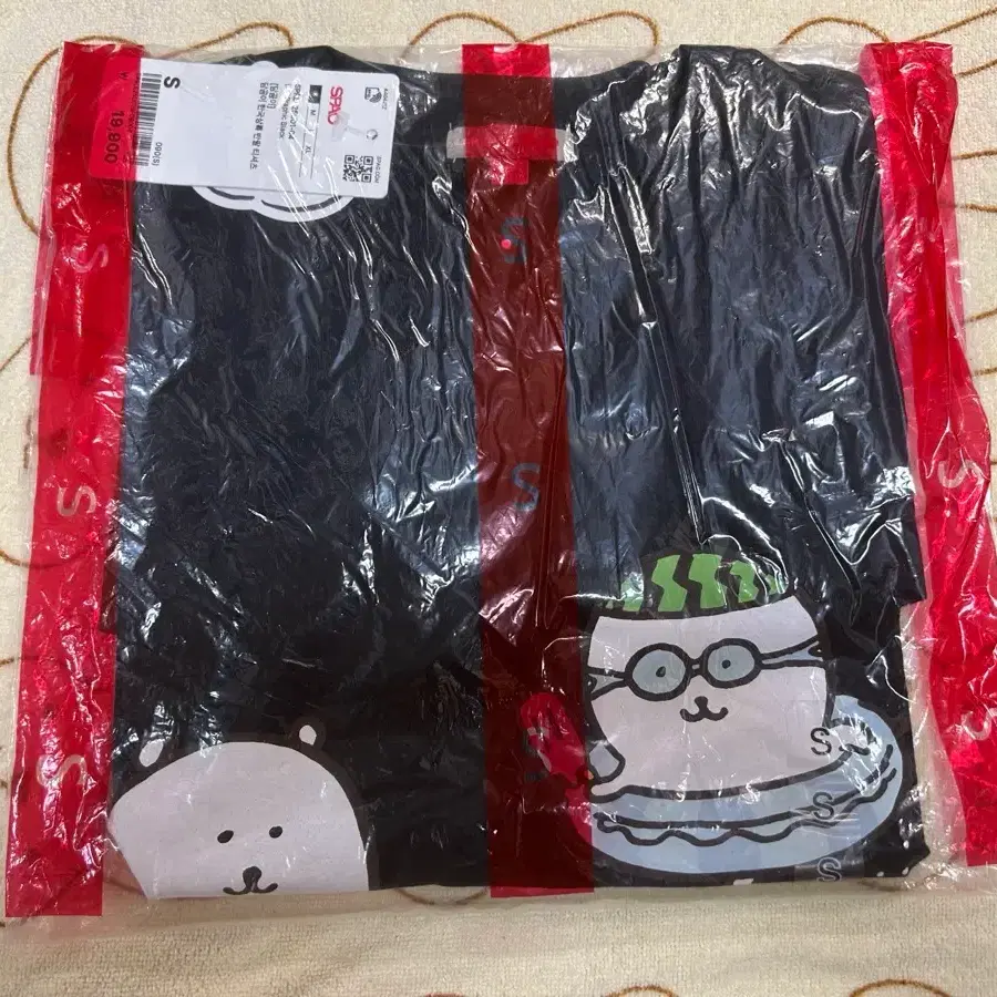 농담곰 스파오 티셔츠 S사이즈 판매합니다