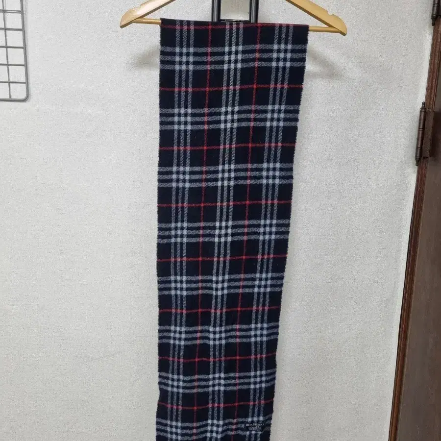 [정품] 버버리 네이비체크 머플러