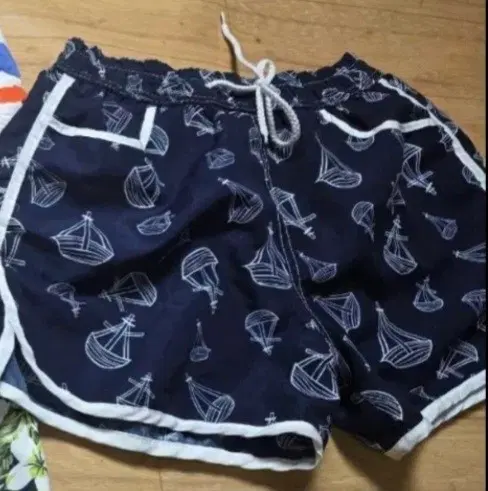 여자90 보트 패턴 반바지 네이비 수영복