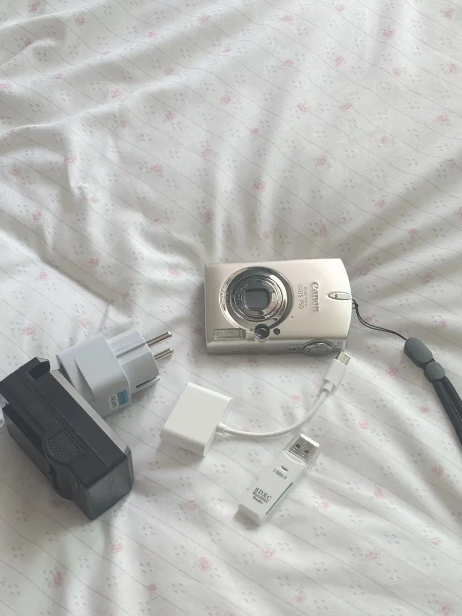 Canon IXUS 750 Wonhee Camera