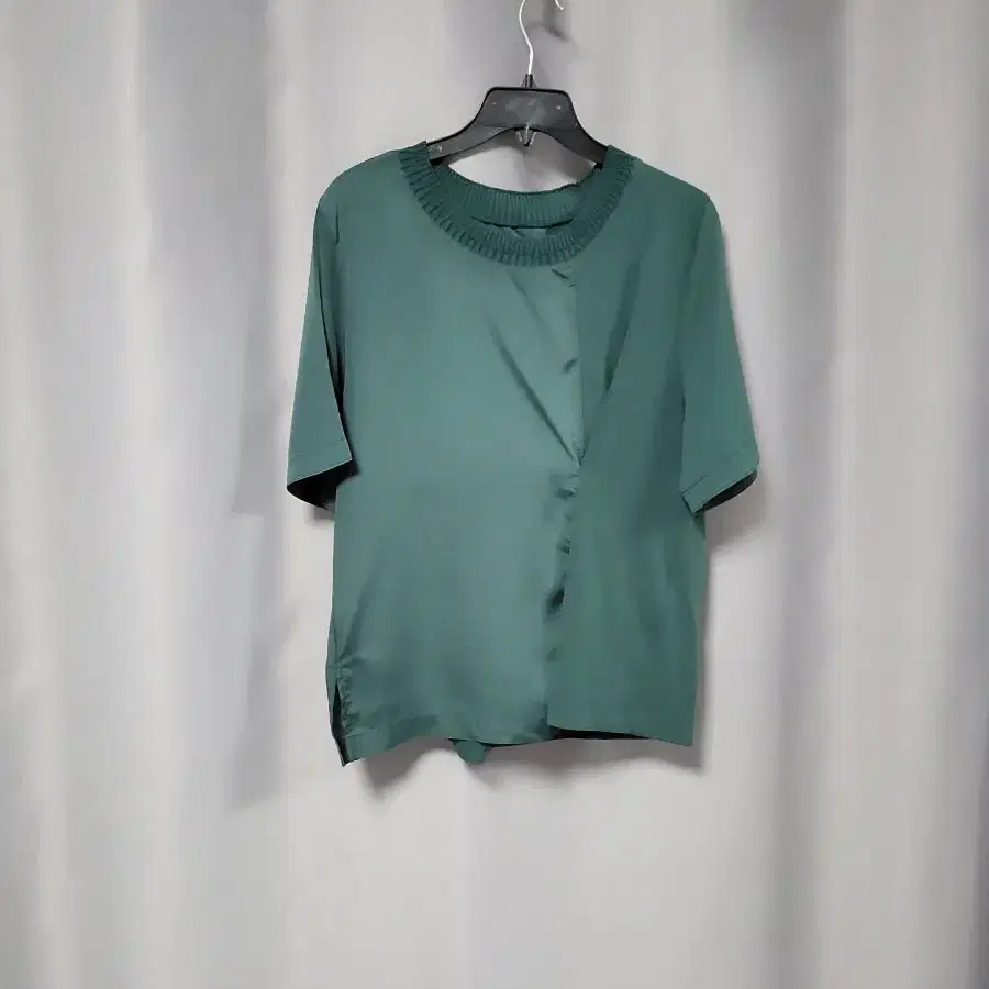 두가지 소재 셔링 티(새상품)