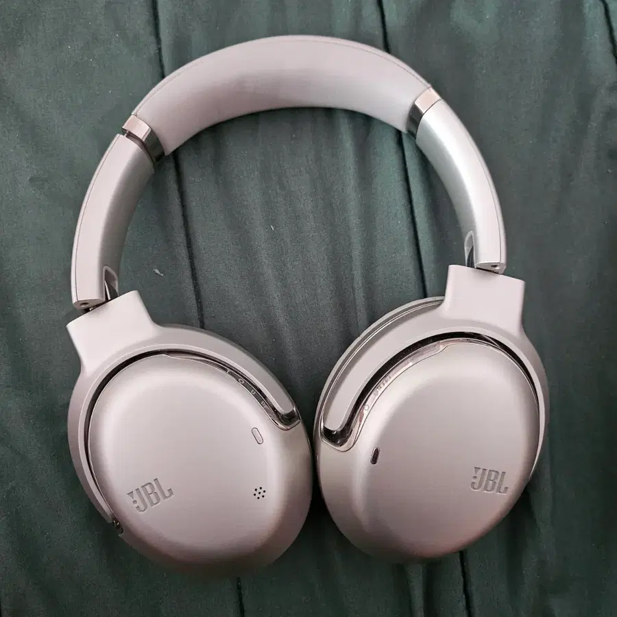 JBL TOUR ONE M2 헤드폰 실버