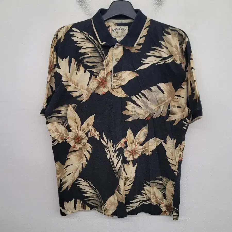 [105/XL] BAMBOO CAY 네이티브 패턴 반팔 카라티 / USA
