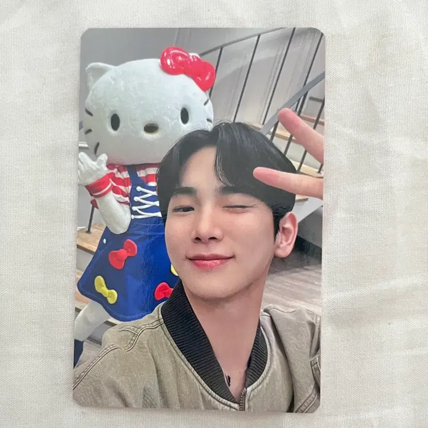샤이니 키 복실이 x 헬로키티 포카