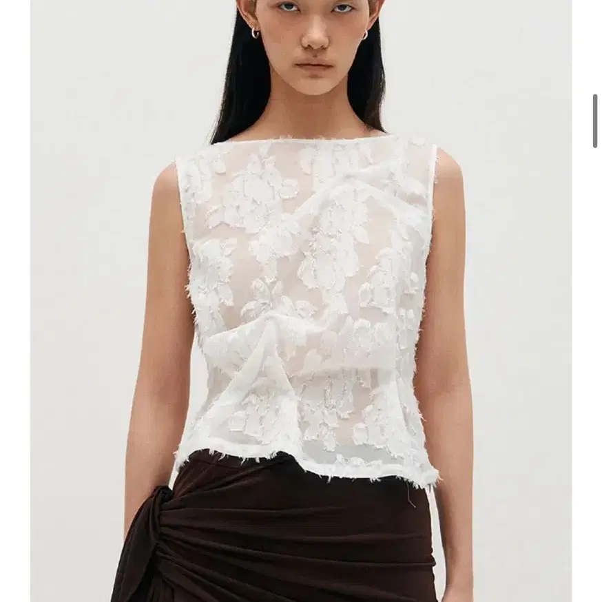 킴지수 S pinched sleeveless white 슬리브리스