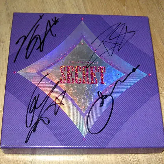 시크릿 (Secret) 친필싸인 CD - 3rd 미니앨범 : Poison