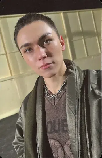 SEVENTEEN NEW ESCAPE ver VERNON HAPPY BURSTDAY
