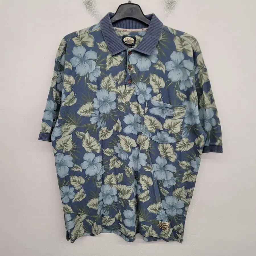 [105/XL] Tommy Bahama 네이티브 패턴 반팔 카라티 / USA