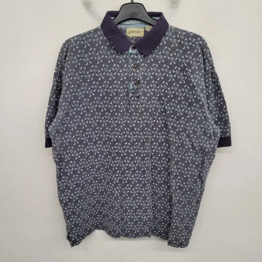 [105/XL] ST JOHN'S BAY 네이티브 패턴 반팔 카라티 / USA