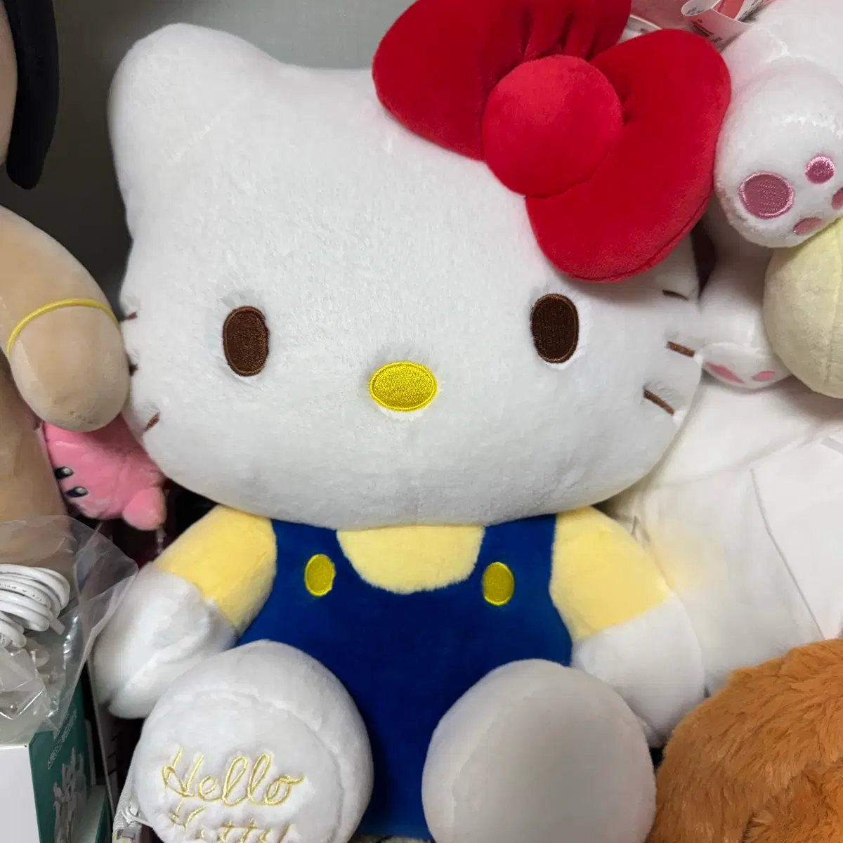 헬로키티 인형 팝니다