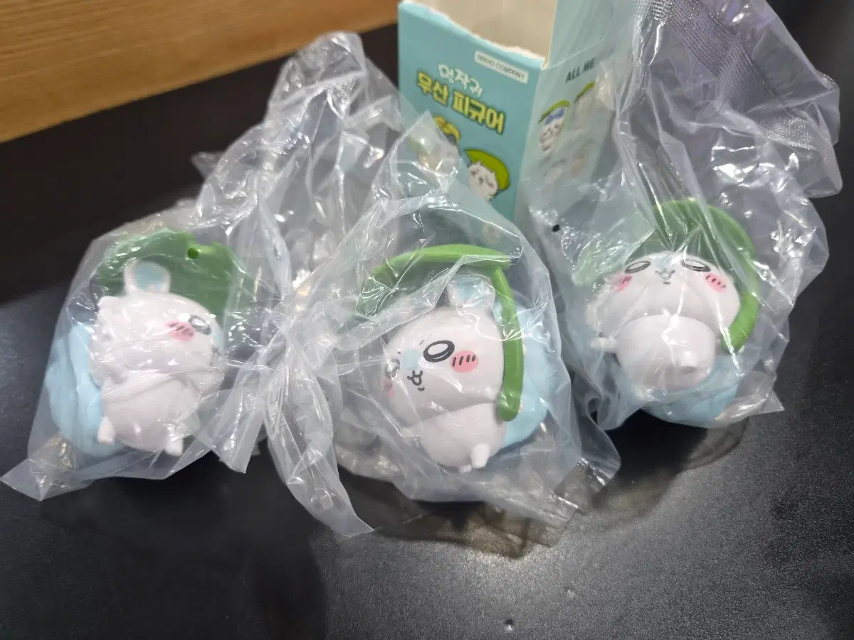 롯데시네마 치이카와 먼작귀 우산 피규어 모몽가