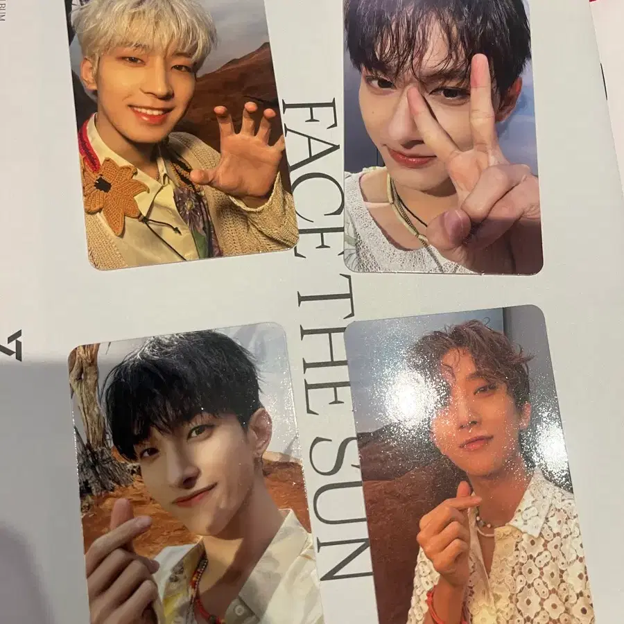 5초전에 세븐틴 페더썬 앨범에서 뽑은 포카 양도합니다 도겸 슈아 준 원우