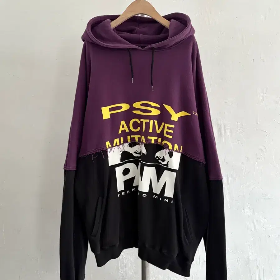 P.A.M. 퍼크스 앤 미니 오버 후드티