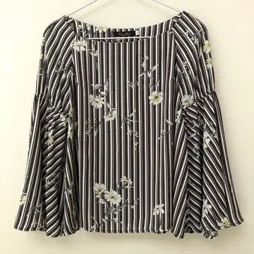 [새상품급] [COCO DEAL] 블라우스 플레어 슬리브 꽃무늬 엘레강트 M