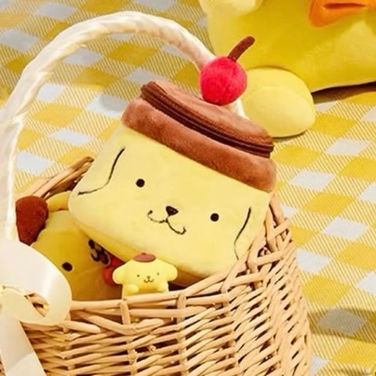 아떼 산리오 폼폼푸린 파우치