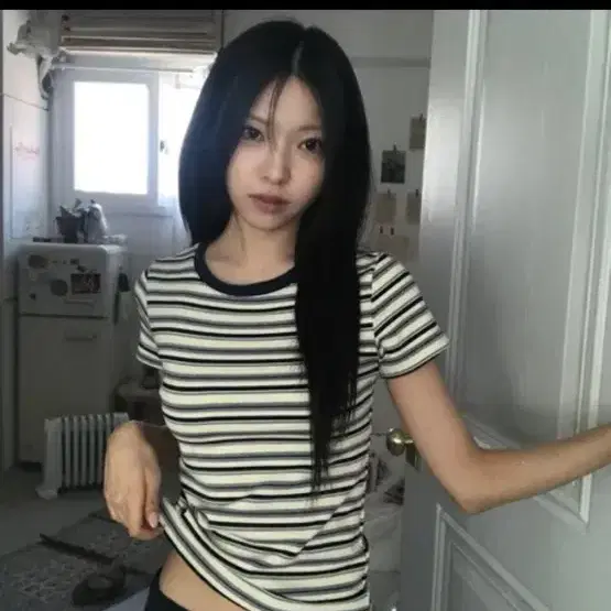 에이블리 스트라이프 반팔티