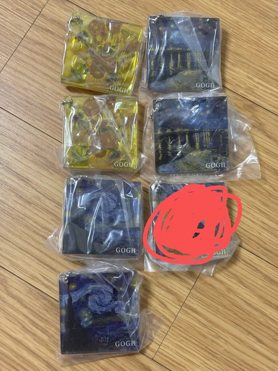 교환우선)고흐 가챠 아크릴 키링 반투명