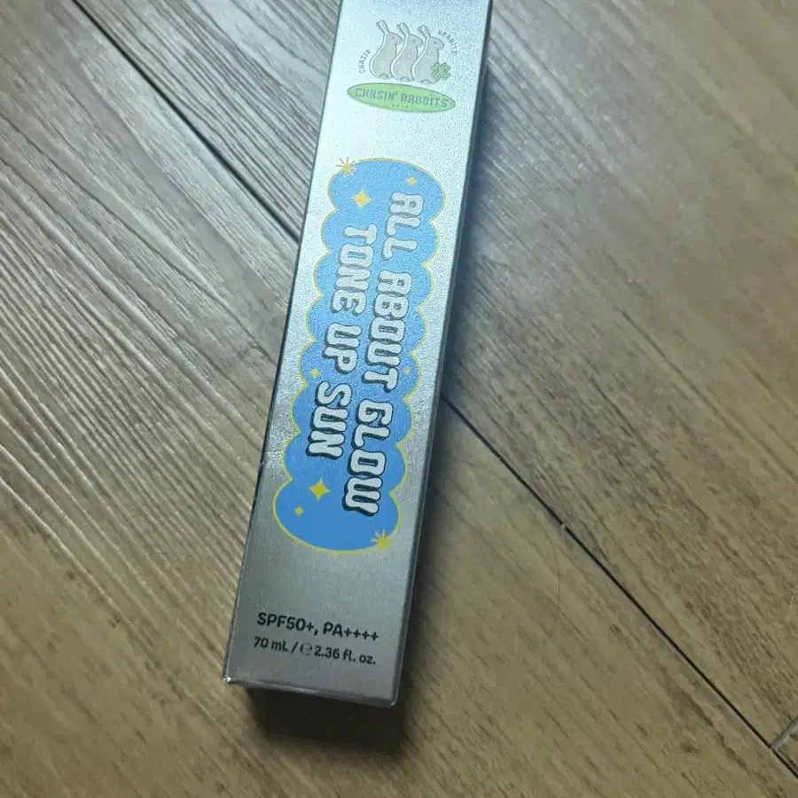 체이싱래빗 올 어바웃 글로우 톤업 선 SPF50+ PA++++