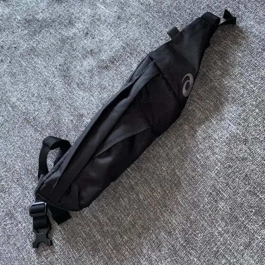 [레어템] 아식스 X 키코 코스타디노브 힙색