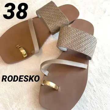 RODESKO 로데스코 플랫 골드 가죽 스트랩 샌들