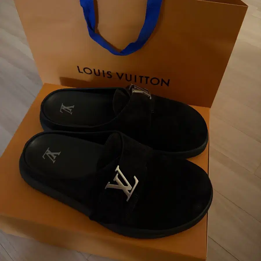 (새상품급/유일매물) 루이비통 LV 이지 뮬 8