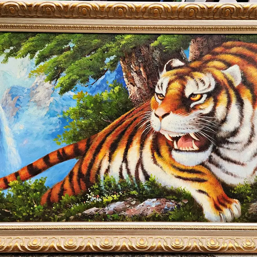 액운막이 호랑이 그림. 서양화 캔버스 유화. 대형 액자 138X77