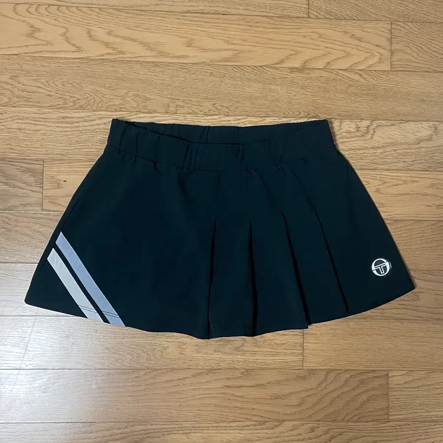 S / 세르지오타키니 Sergio Tacchini 플리츠 스커트 치마 네이비