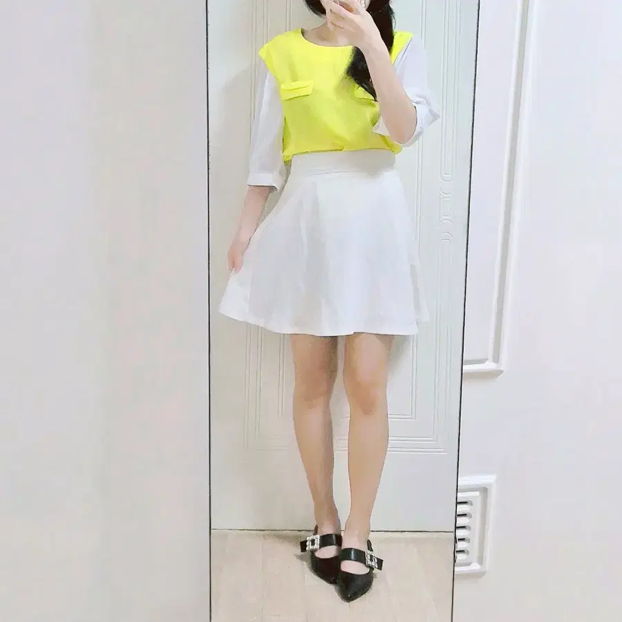 마크막스 레몬 5부 퍼프소매 블라우스
