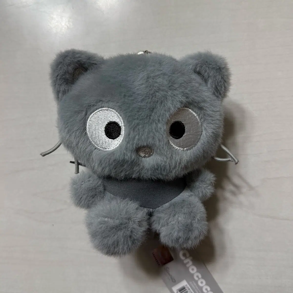 산리오 정품 회색 초코캣 인형 키링 11cm