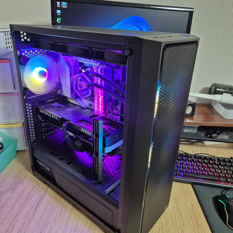 라이젠9 9950X 64기가 RTX5080본체 판매합니다.
