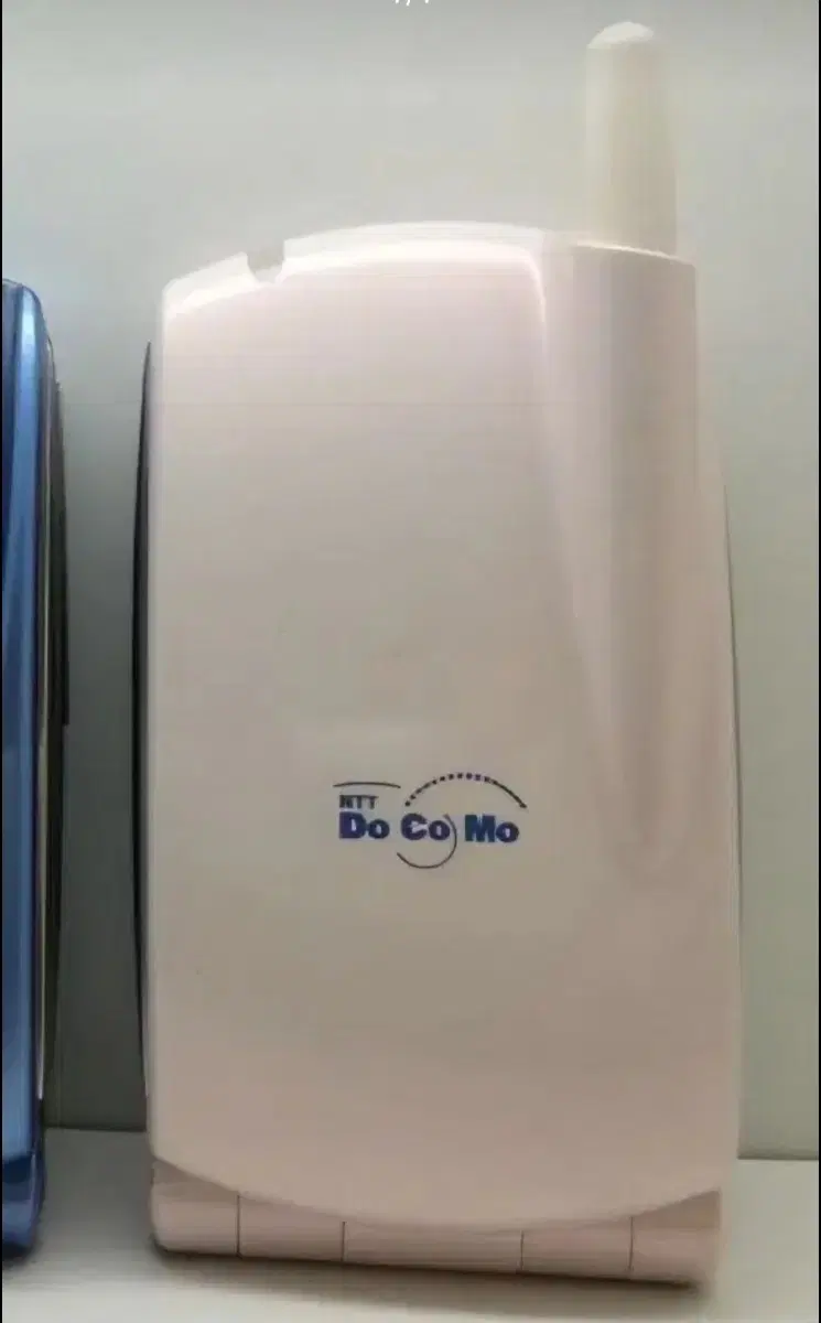 구해요) 고전폰 도코모 docomo so210i 모델 구합니다!