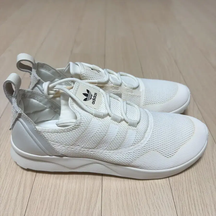[280] 아디다스 ZX FLUX ADV Virtue 버츄 화이트