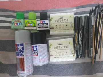 프라모델 마커 스프레이 캔 접착제 등등 일괄 판매합니다