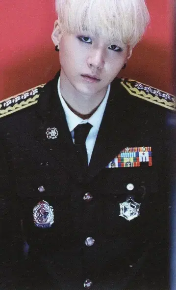 BTS 화양연화 YOUNG FOREVER SUGA 트레이딩 카드 빨간색 배경