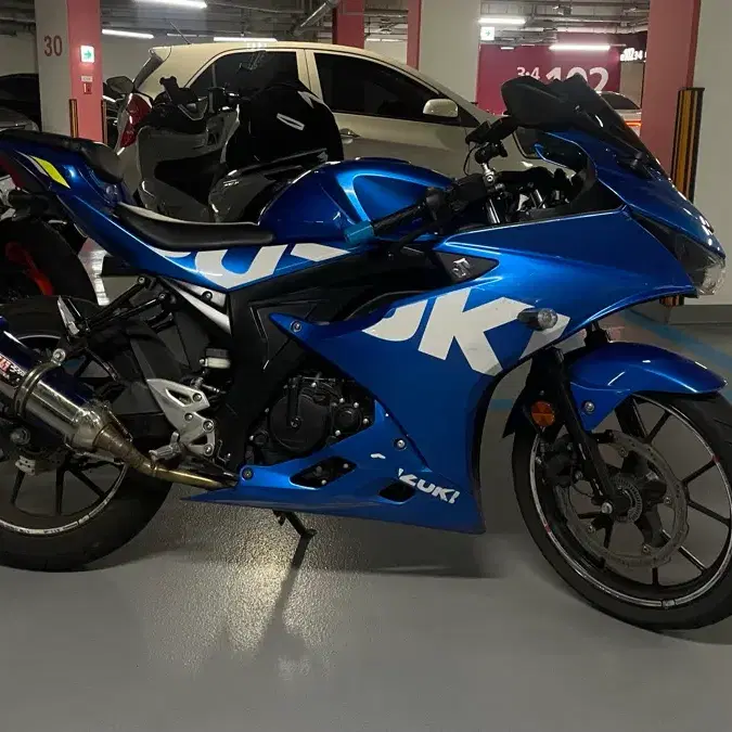 (이번주까지만)스즈키 gsxr 125 19년식 3만키로
