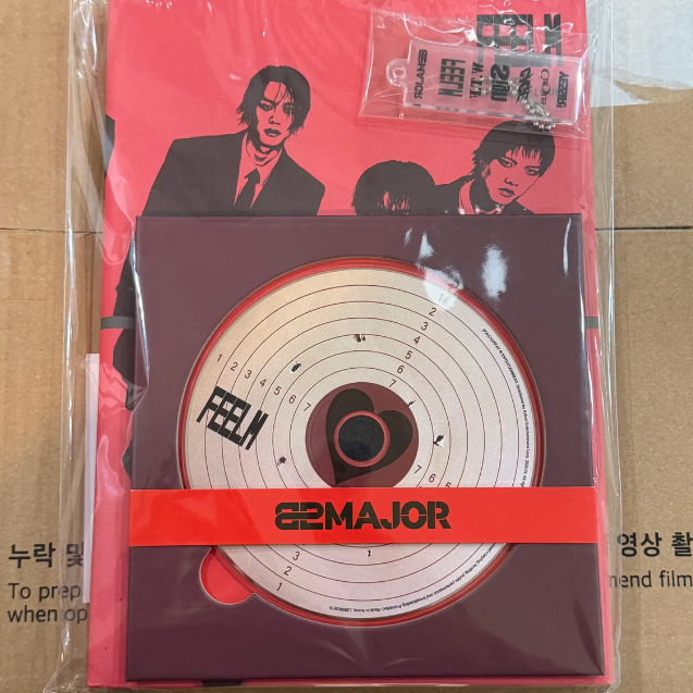 미개봉) 82MAJOR 82메이저 5집 FEELM 포토북 키링 버전