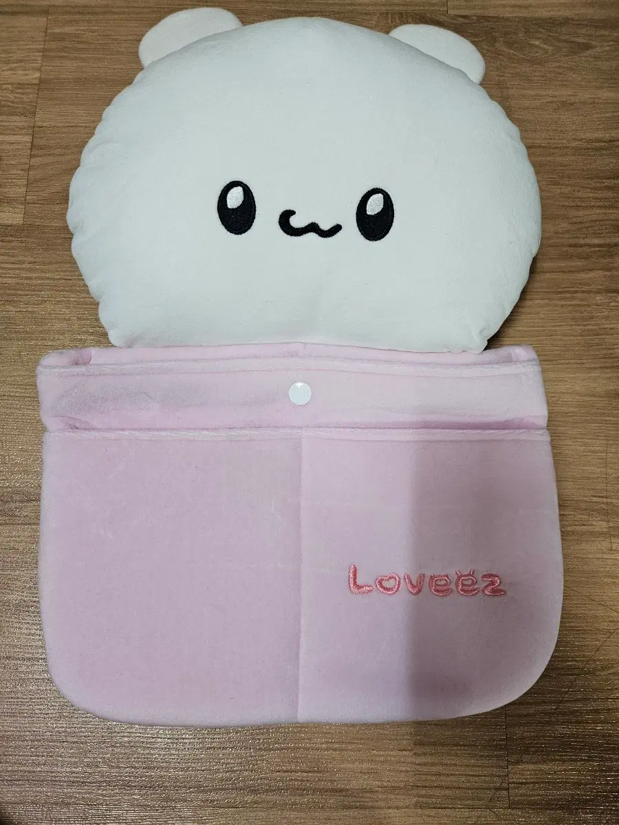 loveez 인형 월포켓